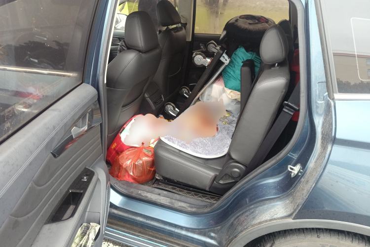 Used Sinotruk VGV U70 2020 1.5T Manual Elite Edition 7-Seater Left Rear Seat