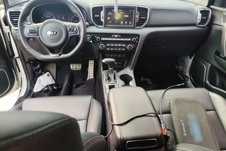 Used Kia KX5 2017 1.6T Automatic Two-Wheel Drive 15th Anniversary Special Edition DLX