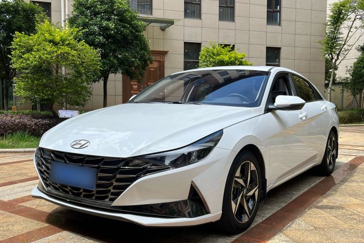 Used Hyundai Elantra 2022 1.5L CVT LUX Prestige Edition