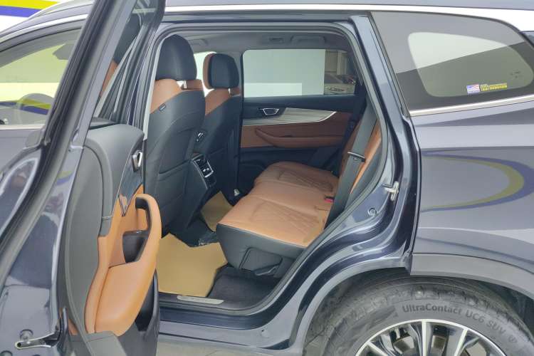 Used Chery Tiggo 8 PLUS 2021 290TGDI DCT First-Class Cabin