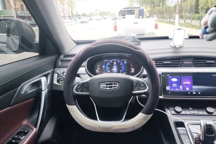 Used Geely Auto Emgrand X7 Sport 2022 1.8TD DCT Zhiya Trim