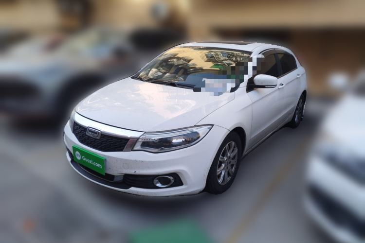 Used Qoros 3 2016 Hatchback 1.6L Automatic Zhiyue Model