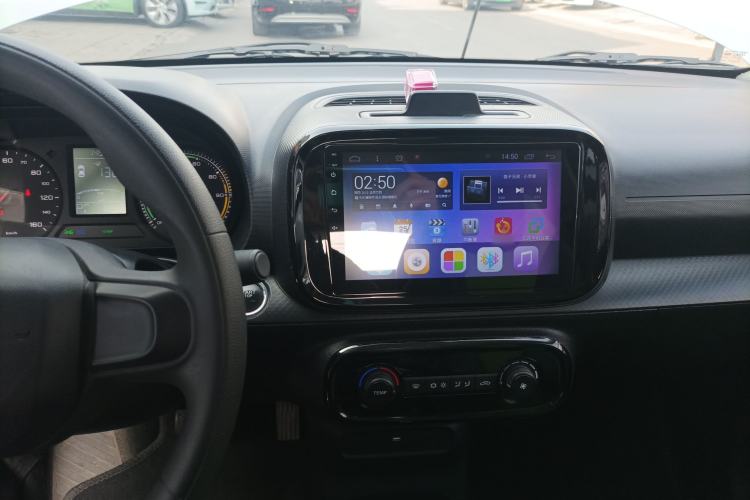 Used Roewe Clever 2021 302 km New Four-Seater Super-Efficient Version
