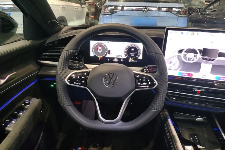 Used Volkswagen Passat 2025 Pro 380TSI Starry Dragon Luxury Edition
