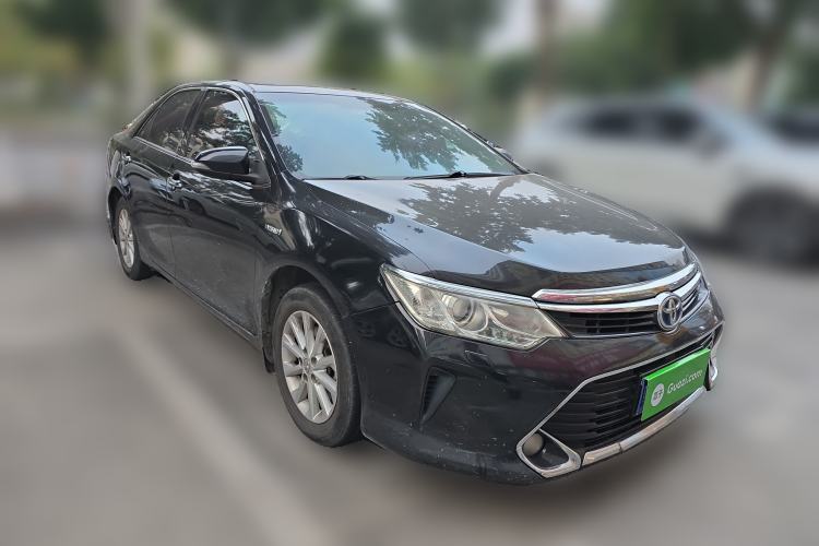Used Toyota Camry 2016 Dual-Engine 2.5 HG 10th Anniversary Deluxe Navigation Edition Front Right 45 Deg