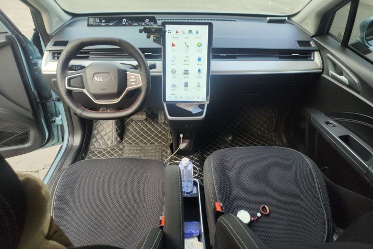 Used NETA V 2021 Standard Range Entertainment Version – Upgraded Model Center Console