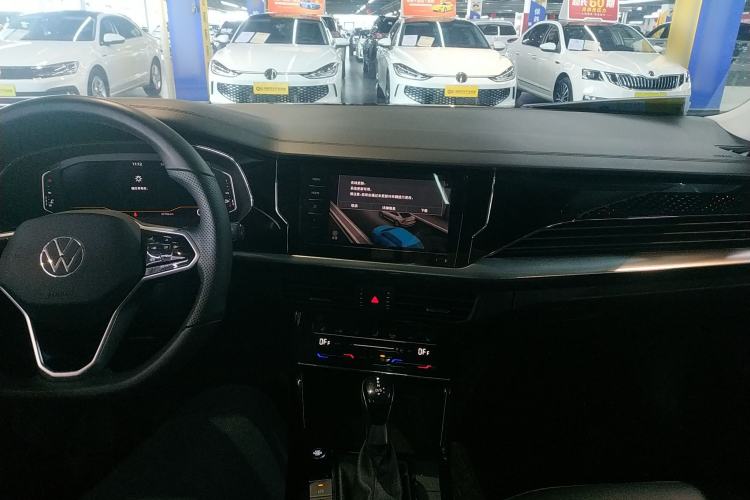 Used Volkswagen Passat 2023 330TSI Elite Edition Center Console