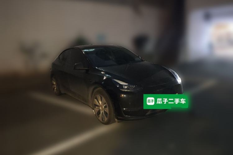 Used Tesla Model Y 2021 Standard Range Rear-Wheel Drive Version Front Right 45 Deg