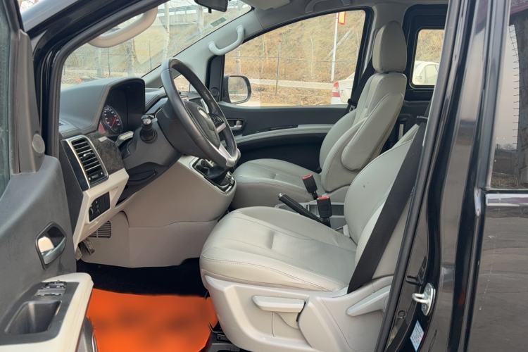 Used JAC Refine M4 2016 2.0L Manual Luxury Smart Version