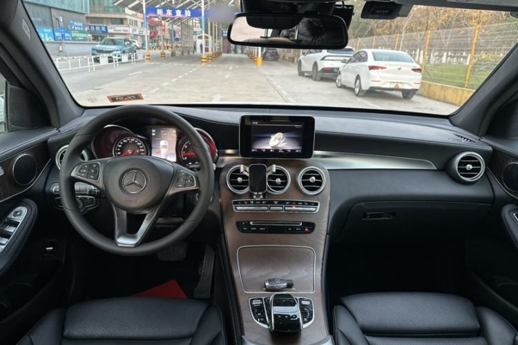 Used Mercedes-Benz GLC 2018 GLC 300 4MATIC Sport Edition
