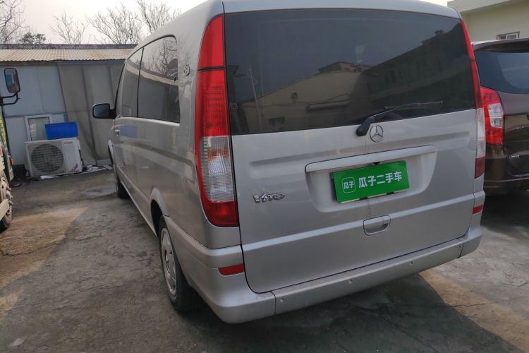 Used Mercedes-Benz Vito 2011 2.5L 7-seater executive version