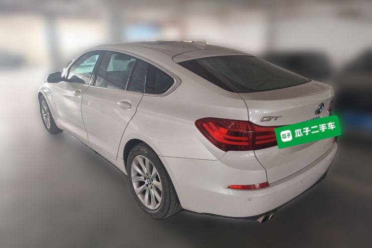 Used BMW 5 Series GT 2015 528i Leading Model Rear Left 45 Deg