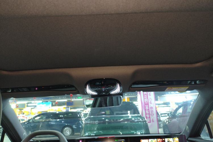 Used VOYAH PASSION 2024 PHEV Four-Wheel Drive Ultra-Long Range Flagship Model Headliner