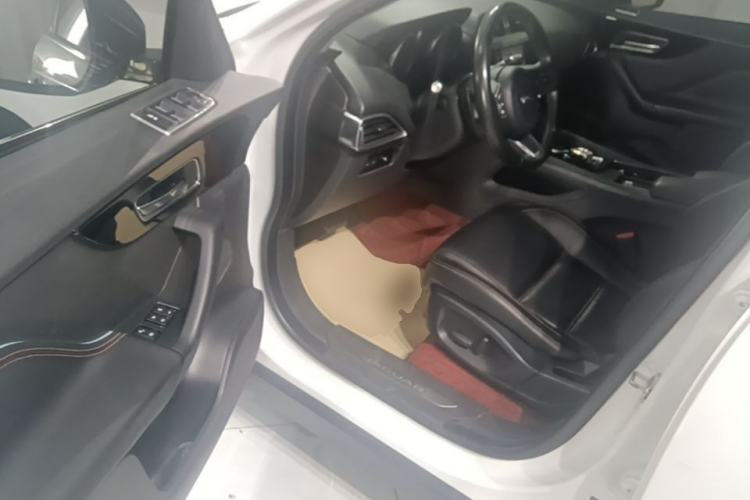 Used Jaguar F-PACE 2018 2.0T Four-Wheel Drive Urban Luxury Edition
