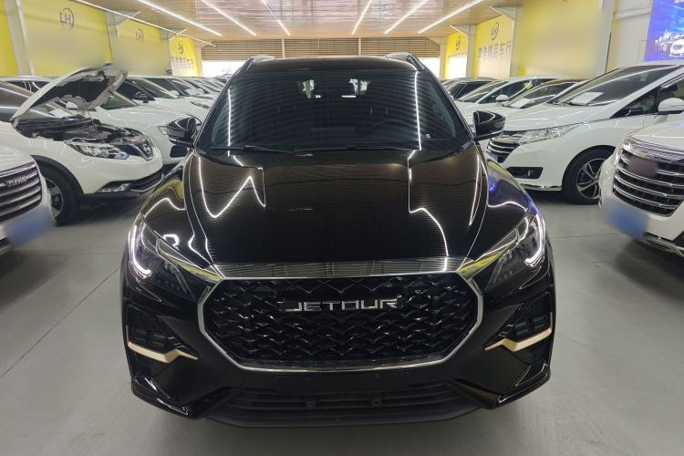 Used JETOUR X70 2025 1.5T Manual Overdrive Version 5 Seats
