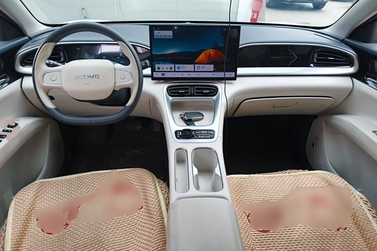 Used Geely Galaxy Geome 2025 310km Dream Edition Center Console