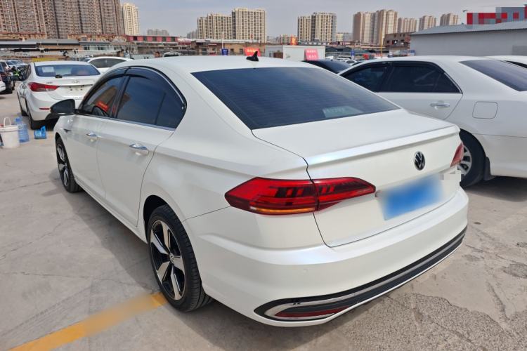 Used Volkswagen Bora 2023 300TSI DSG Prestige Edition Exterior 2