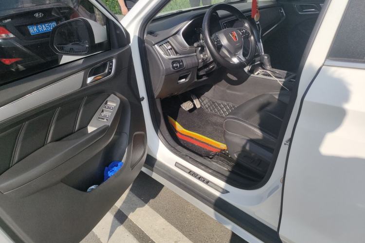 Used Roewe RX5 2018 20T Two-Wheel Drive Automatic Internet Smart Luxury Edition