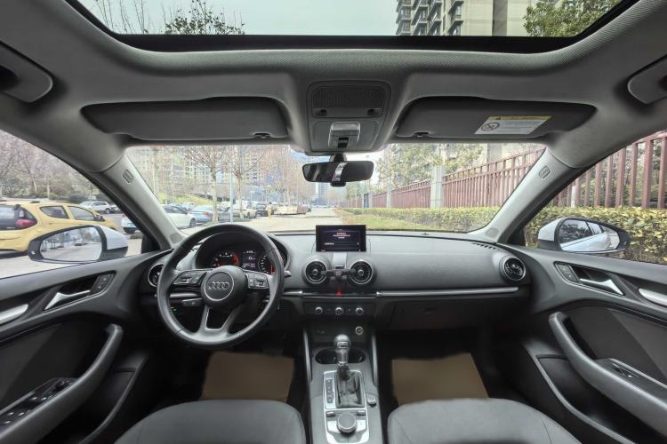 Used Audi A3 2020 Restyled Sportback 35 TFSI Entry-Level China VI Emission Standard
