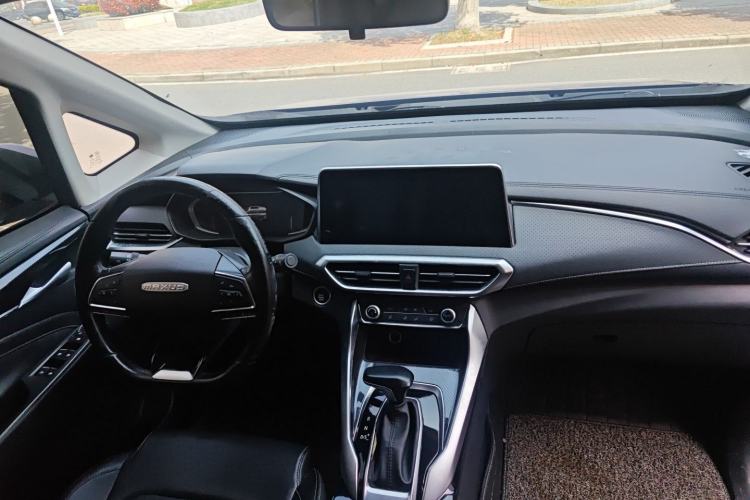 Used SAIC MAXUS G50 2019 1.5T First Edition Automatic Luxury Version 6 Seats Interior 2