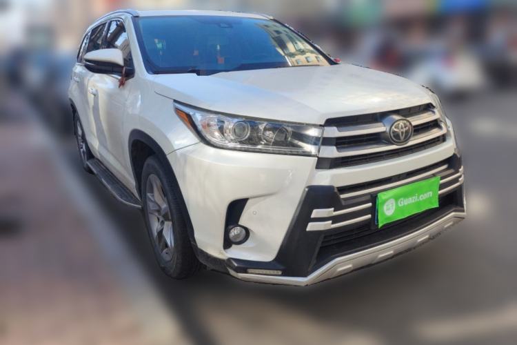 Used Toyota Highlander 2021 2.0T Four-Wheel Drive Luxury Edition 7 Seats Front Right 45 Deg