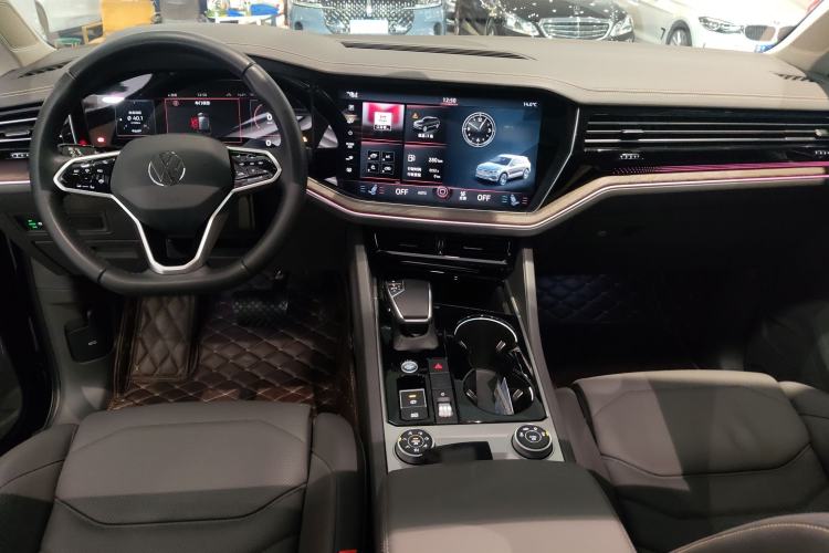 Used Volkswagen Touareg 2022 3.0 TSI Prestige Edition Classic Sport Package