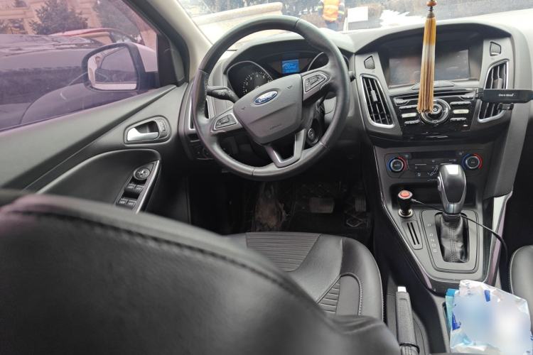 Used Ford Focus 2015 Hatchback 1.6L Automatic Fashion Edition