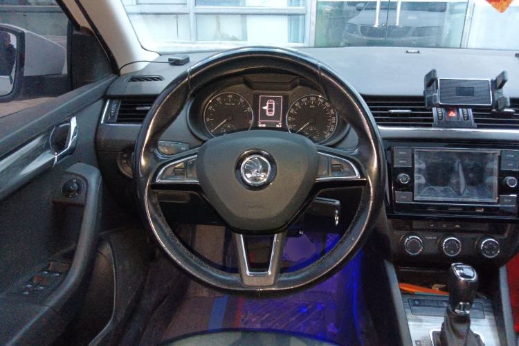 Used Skoda Octavia 2017 1.6L Automatic Smart Drive Edition
