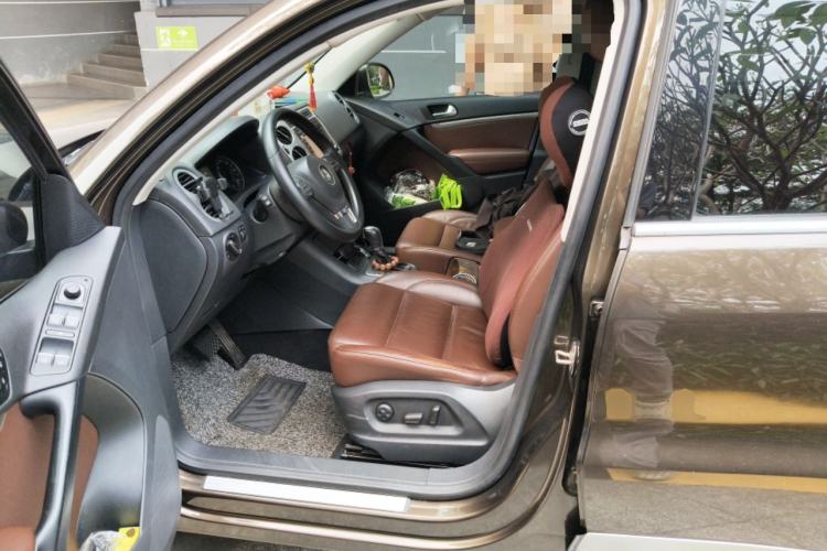 Used Volkswagen Tiguan 2013 1.8 TSI Automatic All-Wheel Drive Luxury Model Left Front Seat