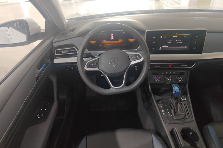Used Volkswagen Lavida 2024 1.5L Automatic DeYi Edition Steering Wheel