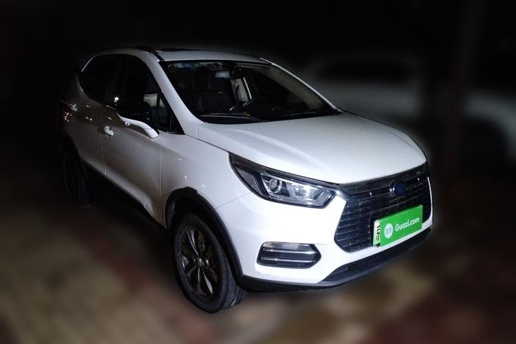 Used BYD Yuan New Energy 2019 EV360 Smart Connect Leading Model Front Right 45 Deg