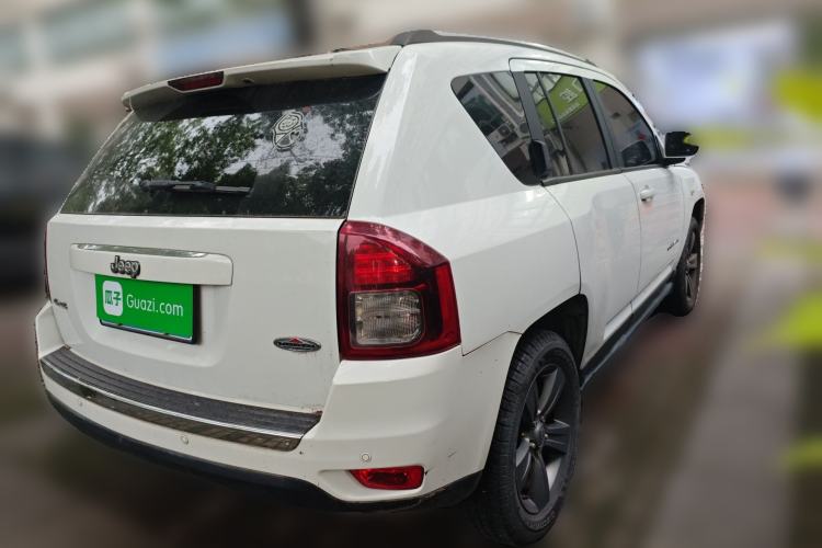 Used Jeep Compass 2014 Revised Version 2.4L Four-Wheel Drive Comfort Edition Rear Right 45 Deg