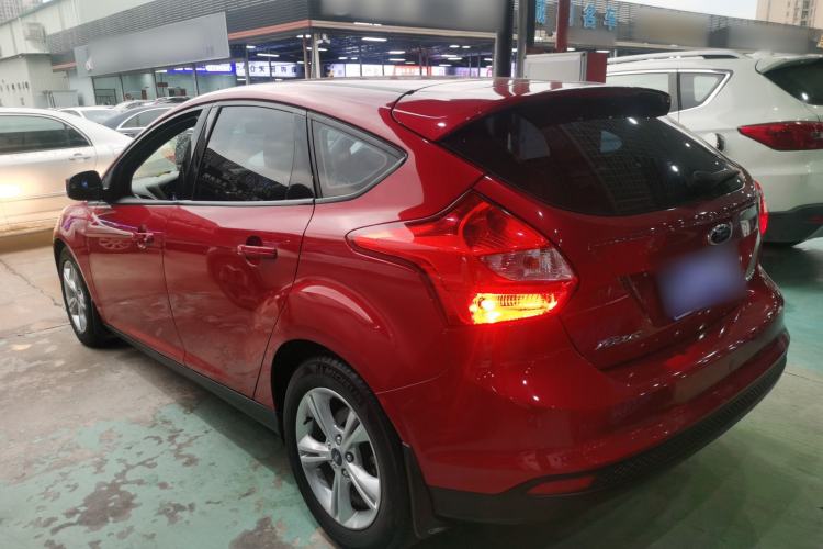 Used Ford Focus 2012 Hatchback 1.6L Automatic Fashion Edition
