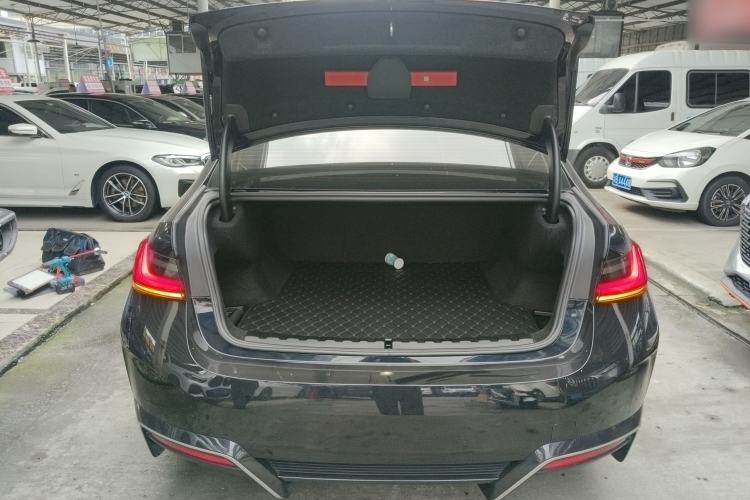 Used BMW i3 2025 eDrive 35 L Trunk