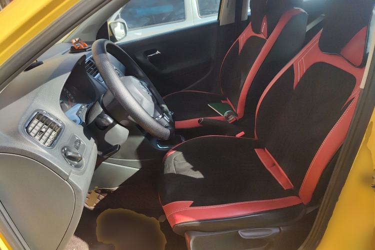 Used Volkswagen Polo 2011 1.6L Manual ZhiShang Edition