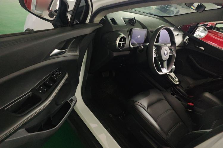 Used BYD Yuan New Energy 2019 EV360 Smart Connect Enjoyment Model Driver Seat