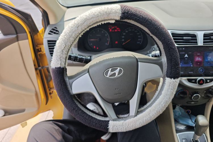 Used Hyundai Verna (older generation) 2010 Sedan 1.4L Automatic Comfort Model GS
