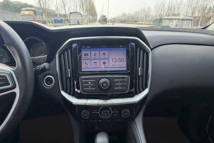 Used JMC Yusheng S350 2016 2.0T Automatic All-Wheel Drive Gasoline Luxury Edition 5 Seats