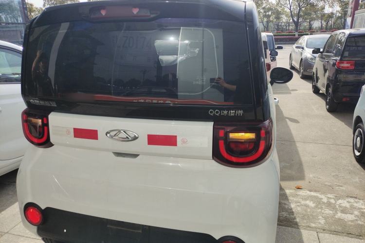 Used Chery QQ Ice Cream 2022 120km Conical Shape Lithium Iron Phosphate Rear