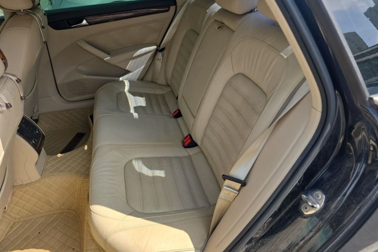 Used Volkswagen Passat 2011 1.8TSI DSG Prestige Edition Left Rear Seat