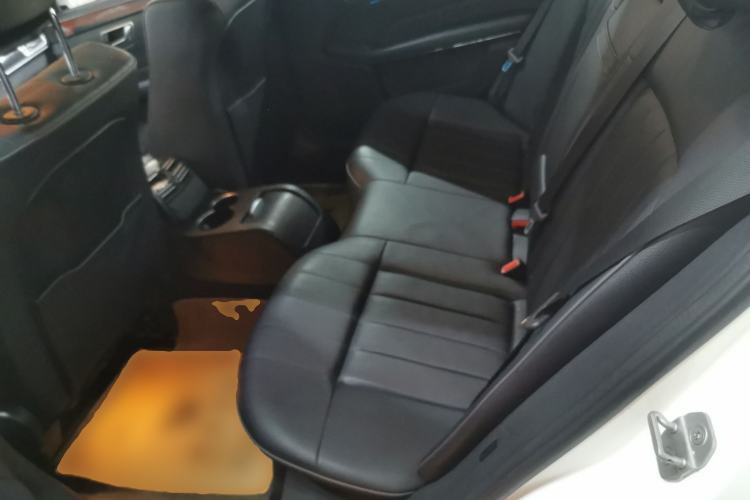 Used Mercedes-Benz E-Class 2015 E 180 L Sport Edition
