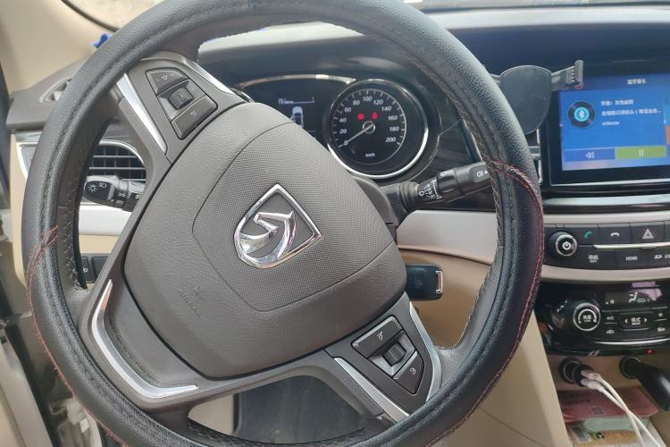 Used Baojun 730 2016 1.5L Manual Luxury Edition 7 Seats