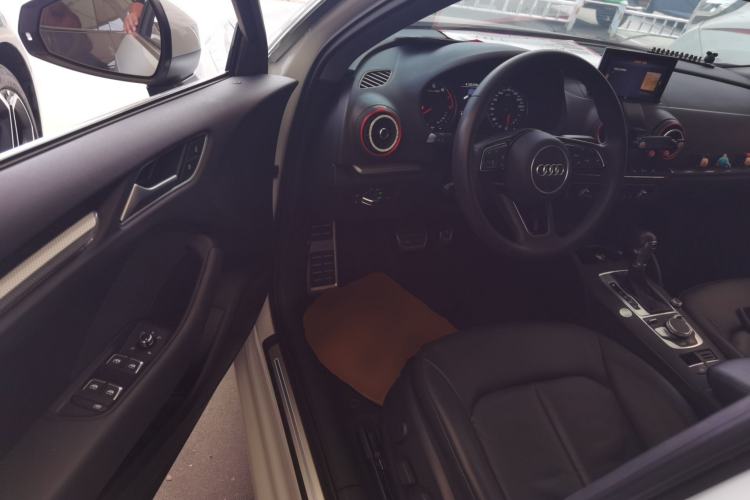 Used Audi A3 2020 Sportback 35 TFSI Style Edition China VI Emission Standard Driver Seat