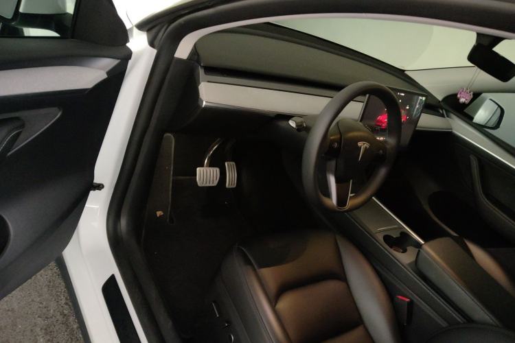 Used Tesla Model Y 2024 Performance High-Performance Edition Driver Seat