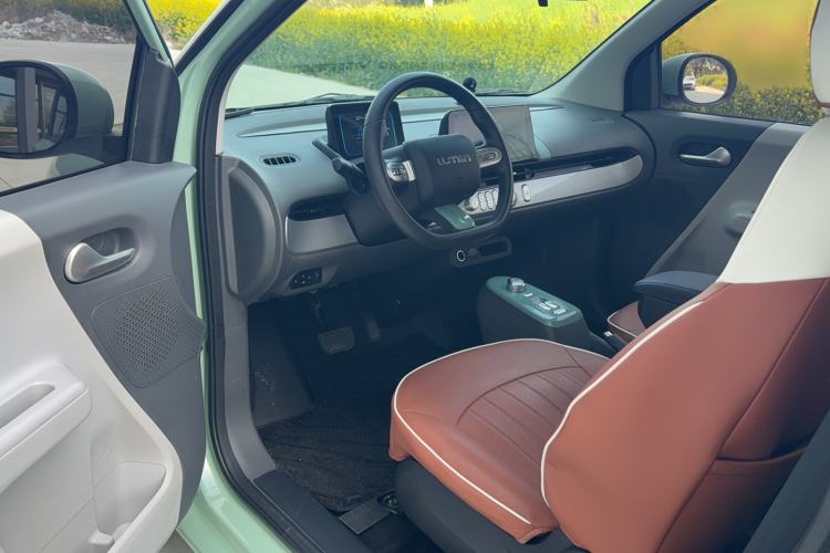 Used CHANGAN NEVO Lumin 2023 301km Honey Dew Edition Driver Seat