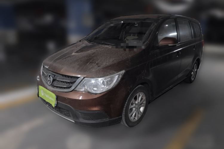 Used Baojun 730 2014 1.5L manual standard trim 7 seats