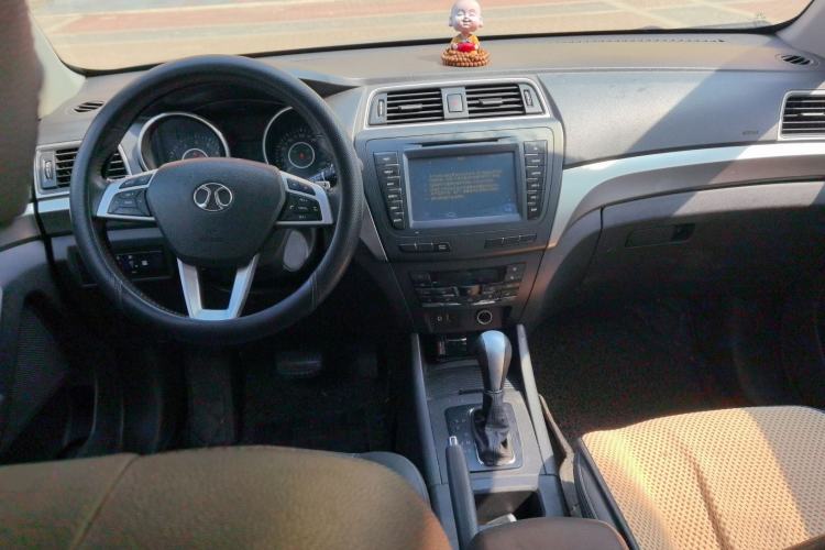 Used BAIC Senova X65 2015 2.0T Automatic Elite Model
