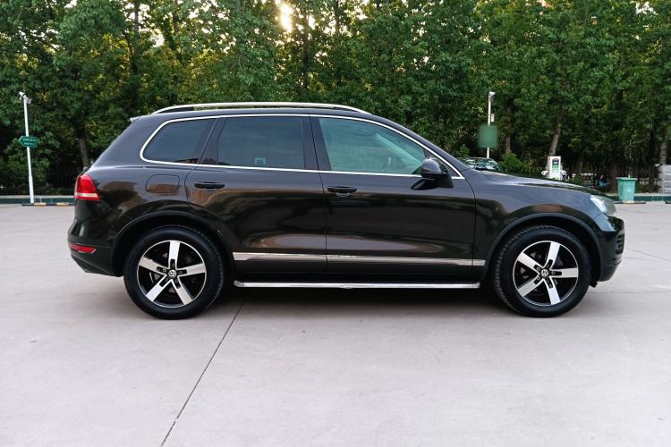 Used Volkswagen Touareg 2011 3.0 TSI Luxury Edition Exterior 3