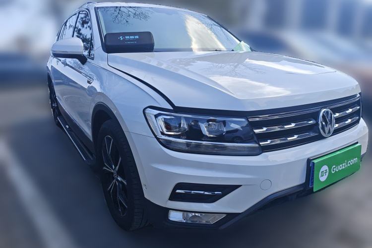 Used Volkswagen Tiguan L 2020 330TSI Automatic Two-Wheel Drive Smart Luxury Edition China VI Standard Front Right 45 Deg