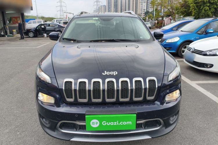 Used Jeep Cherokee 2016 2.4L Professional Smart Version Front
